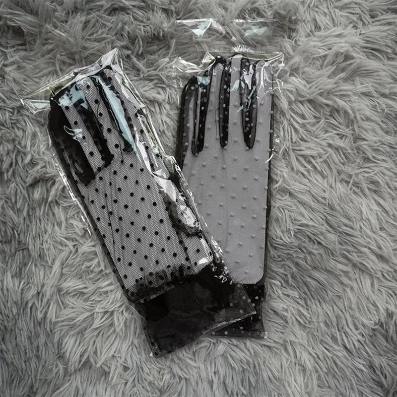 

Autumn Summer Ladies Bicycle Accessories Cycling Gloves Lace Sunscreen Spot Riding Dress Short Thin Mesh Lace For Wedding Gloves