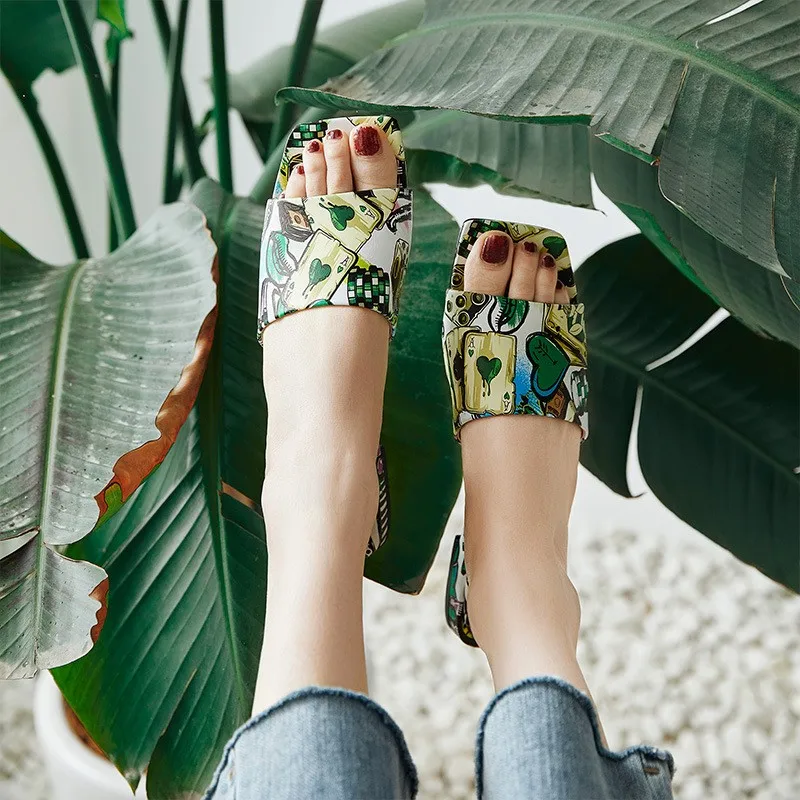 

Women's Shoes