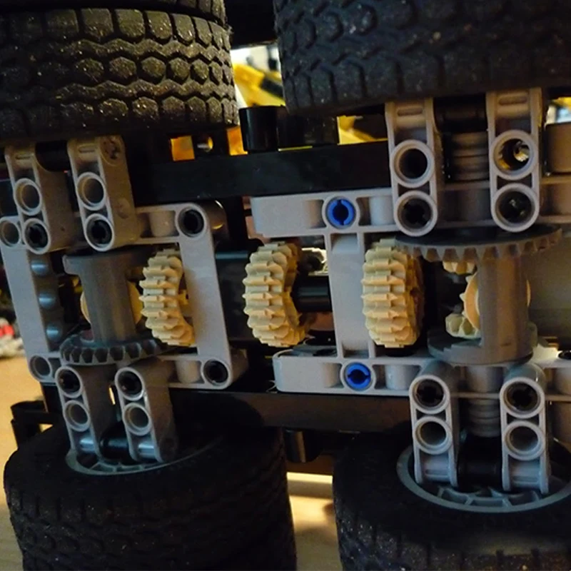 

MOC City Car 8x8 Extreme Truck DIY Transportation Model Building Blocks Bricks High-tech Toys Kids Christmas Boys Gifts 1661PCS