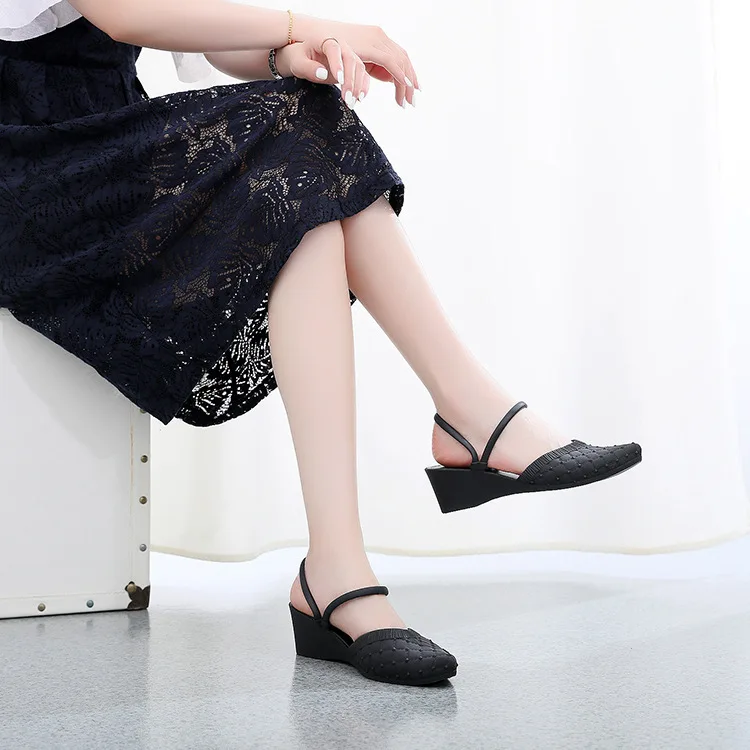 

Med Shoes Woman 2021 Slippers Casual Pantofle Pointed Toe Low Beige Heeled Sandals On A Wedge Luxury Soft New Black Cover Fabric