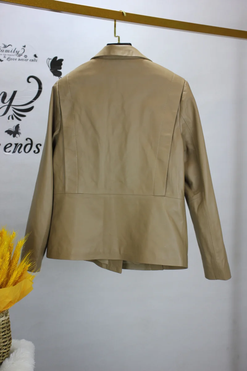 Пиджак женский из натуральной кожи на пуговицах демисезонный | Женская одежда