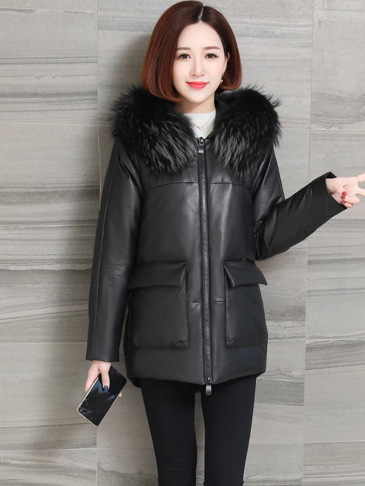 Женская кожаная куртка с меховым воротником из енота пальто капюшоном Женское в