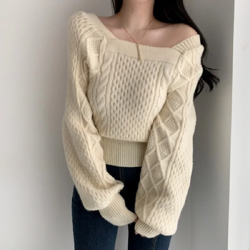 

Retro Foreign Style Small Design Sense Square Collar Exposed Clavicle Careful Machine Show Thin Knitted Top Thickened Sweater