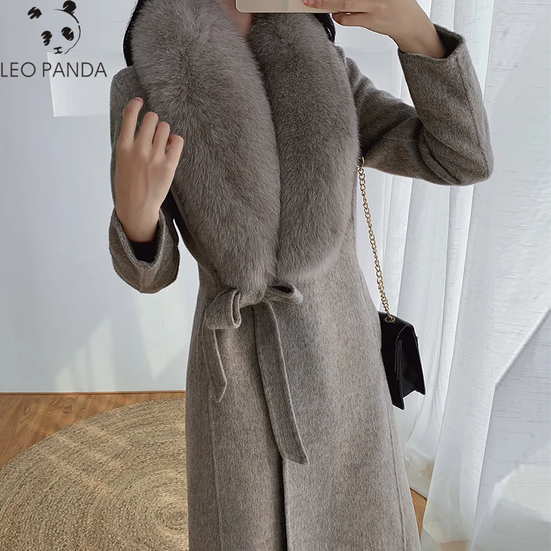 Женское кашемировое пальто с воротником из искусственного лисьего меха | Женская