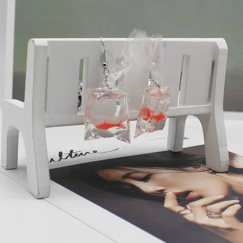 Креативные забавные серьги золотые рыбки прозрачные в форме сумки свежие