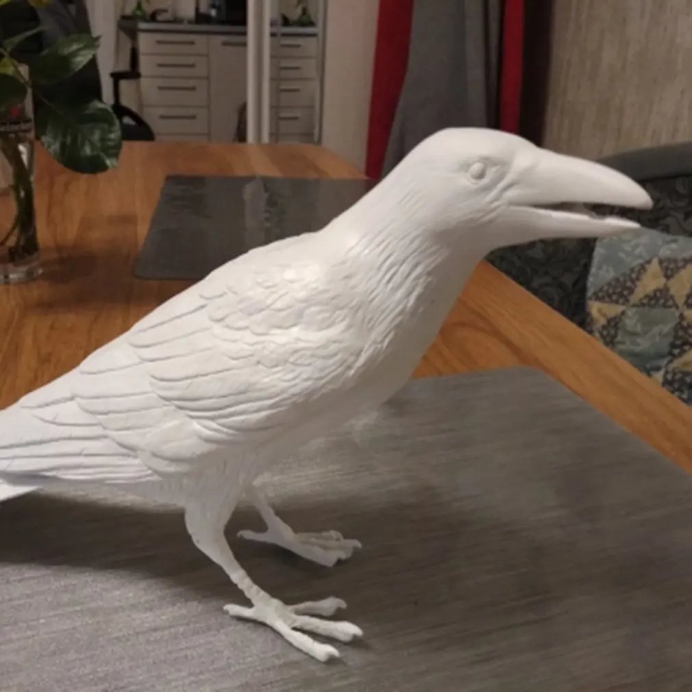 

Auspicious Bird Shaped Table Lamp Home Decorative LED Lighting Personality Creative Bedroom Table Lamp