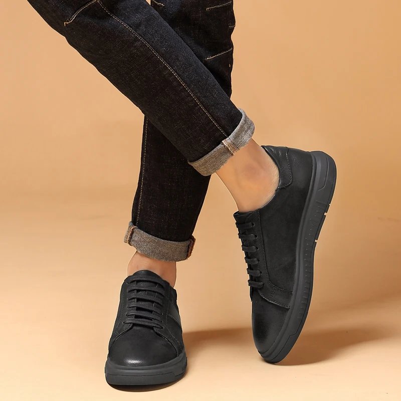 Мужские туфли из натуральной кожи черные кроссовки на шнуровке модные уличные