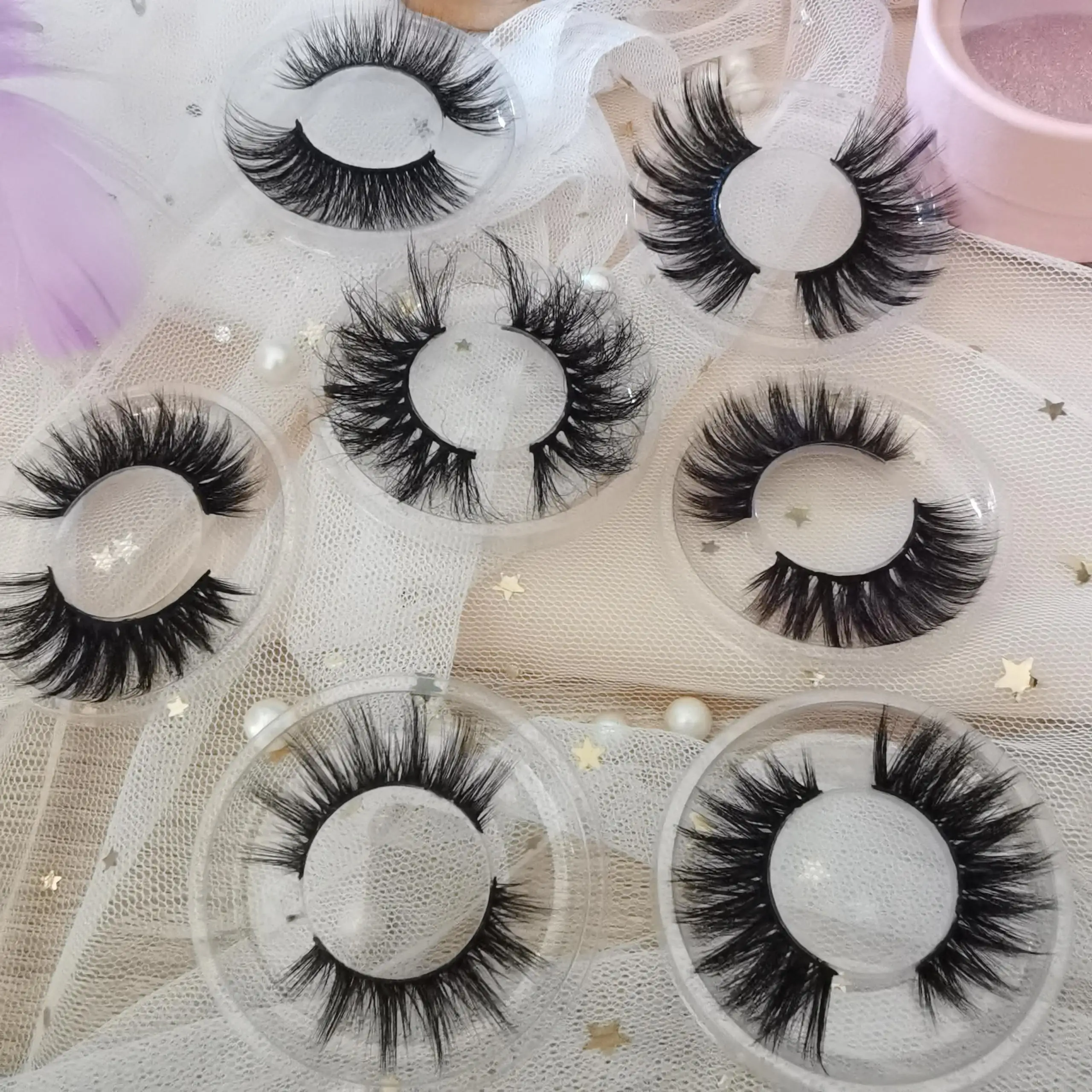 

Wholesale 6D False Eyelashes Luxury Faux Mink Lashes With Eyelash Vendor Customized Boxes