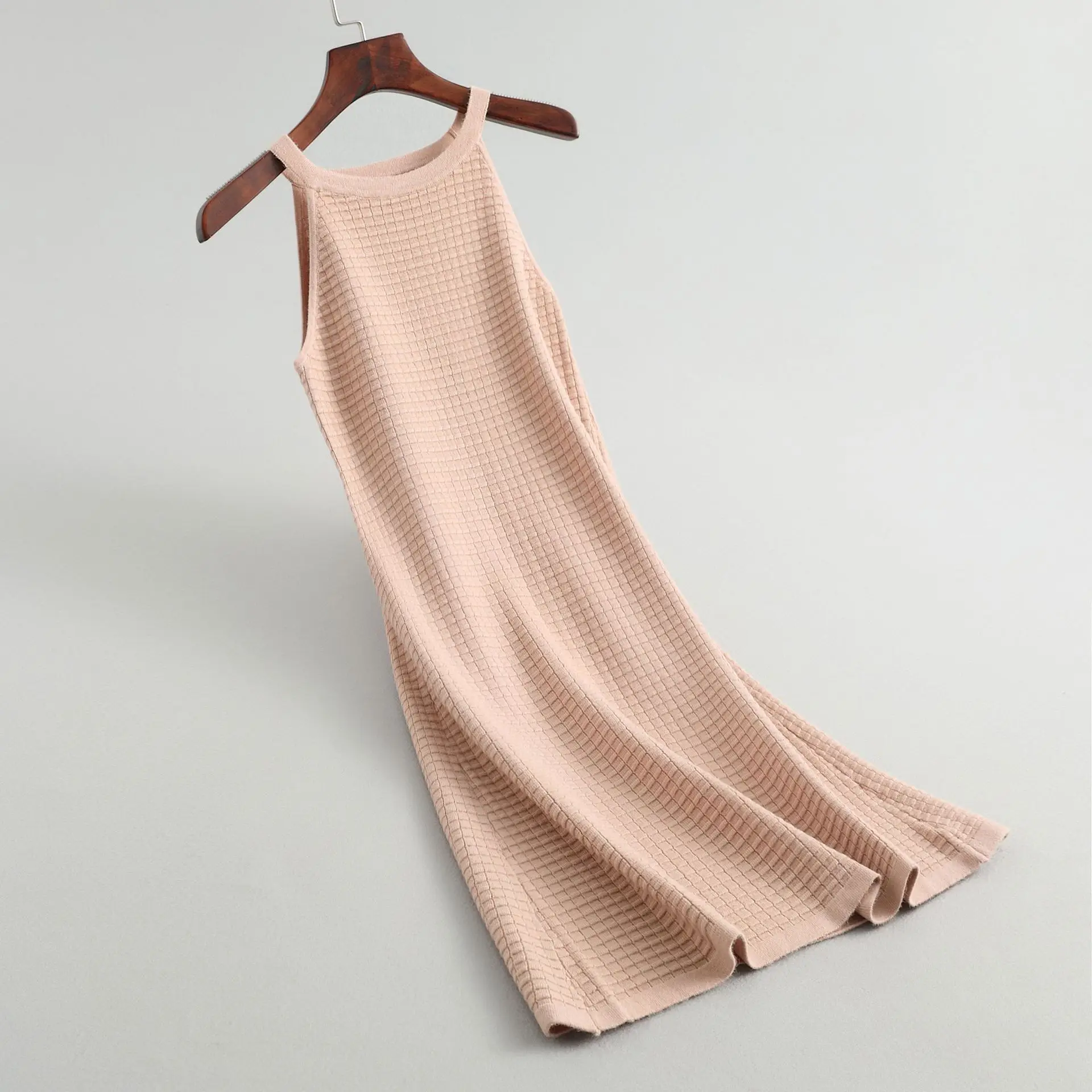 Женский длинный вязаный свитер без рукавов на бретелях зимний женский пуловер