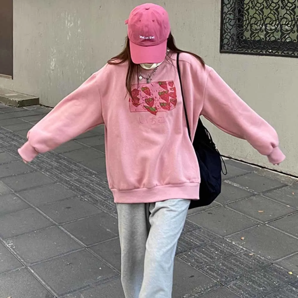 Розовые толстовки с капюшоном клубничным принтом в Корейском стиле шикарные