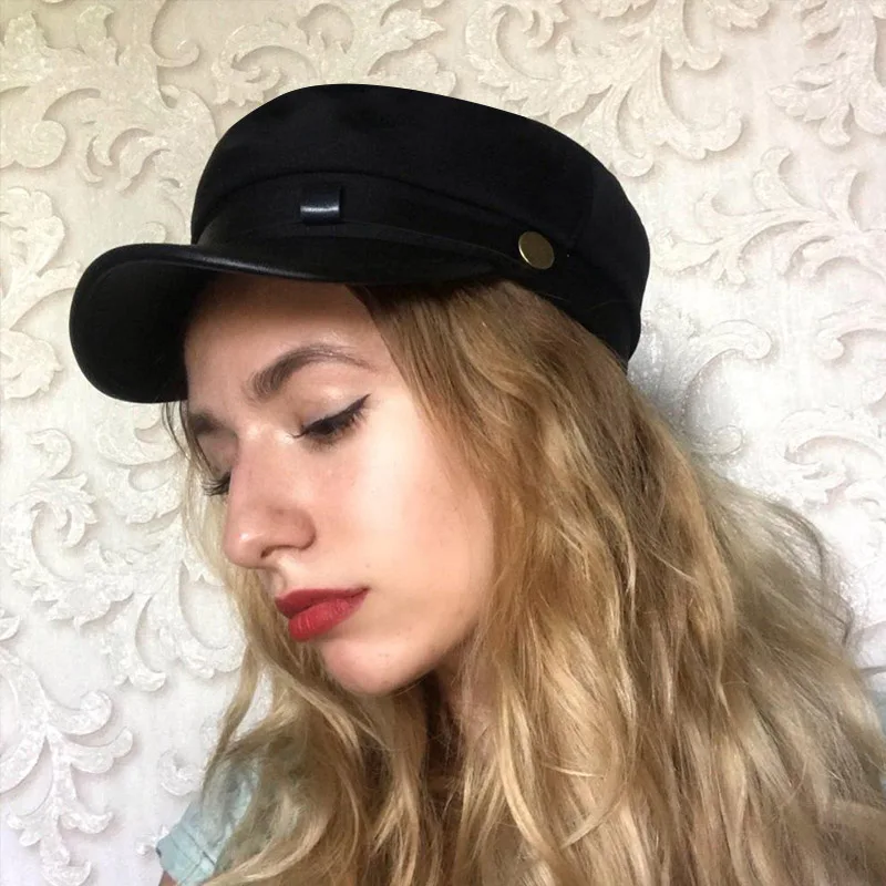 LADUNDI 2019 берет из искусственной кожи на плоской подошве с надписью хлопковая