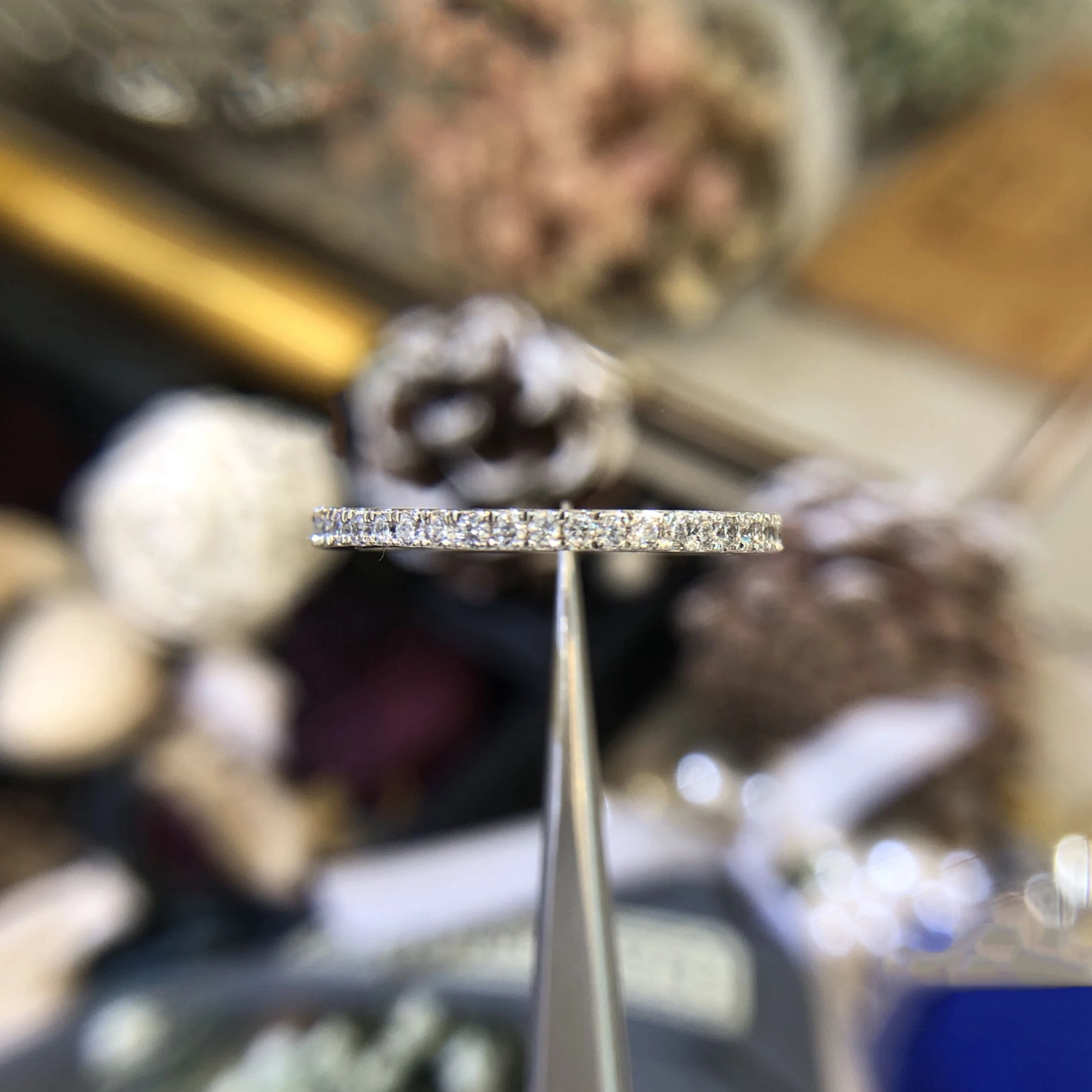 Кольцо Вечности из серебра 925 пробы цветное муассанитовое кольцо DF стороннего