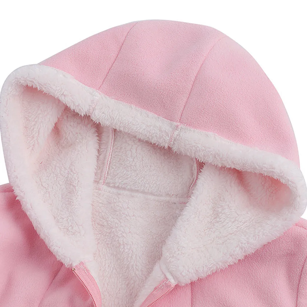 

Coats & Jackets
