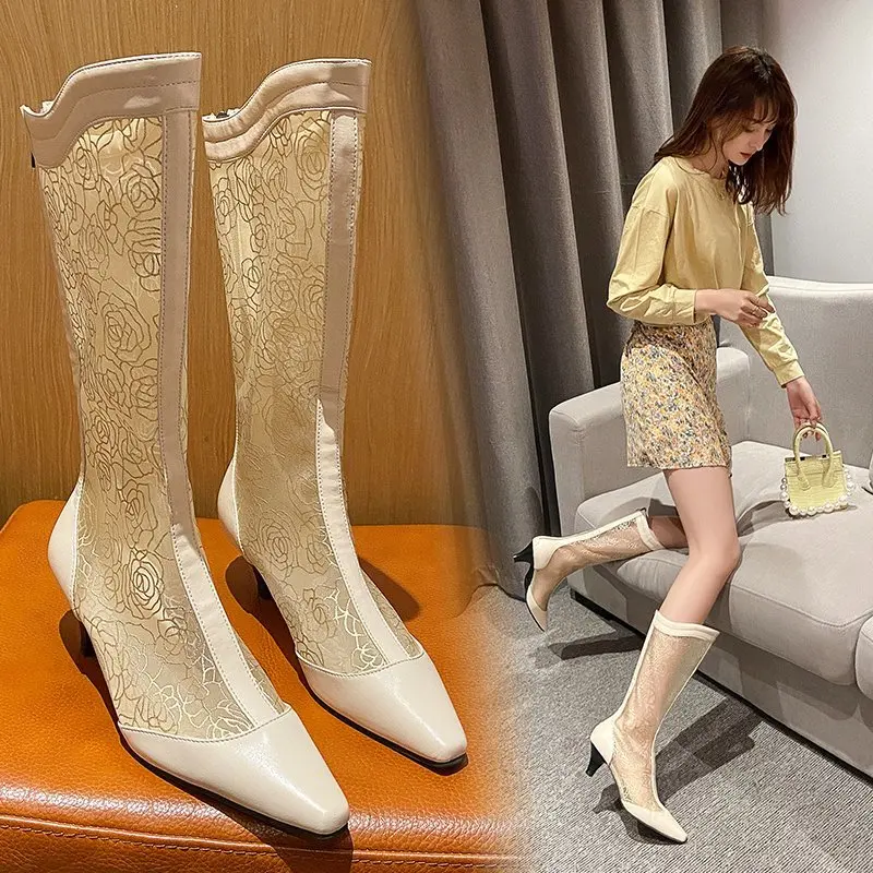 

Women's Shoes