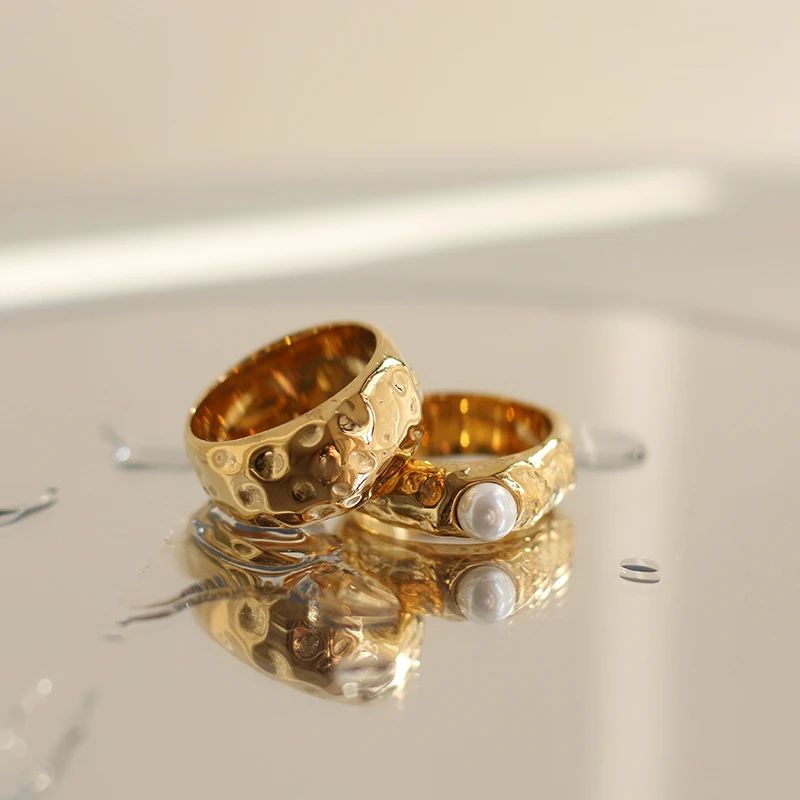 

2021 New Tin Foil Surface Design Natural Freshwater Pearl Gold Rings Vintage Irregular Chunky Statement Party Rings for Women