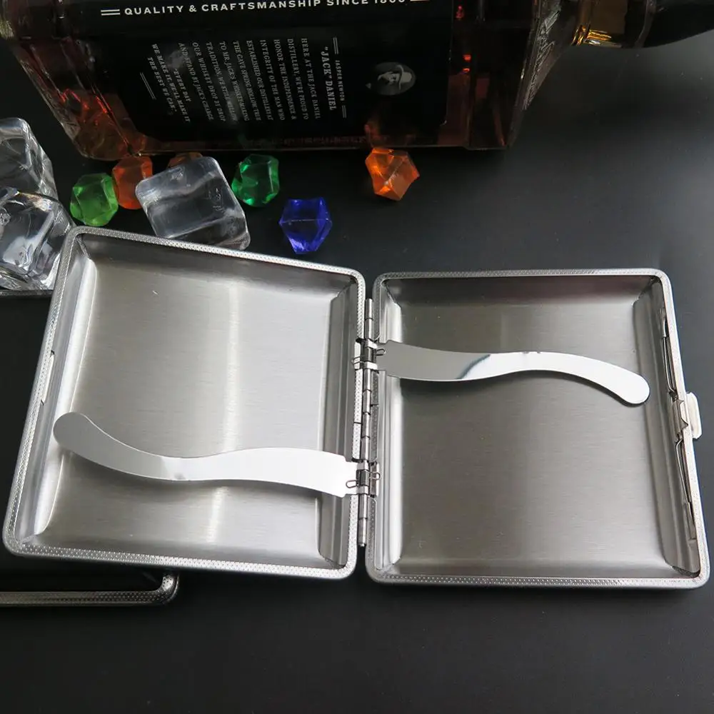 Case for Cigarets Leather Metal cigaret case 20 Cigarette Smoke Holder Storage Box Perfect For a Gift | Дом и сад