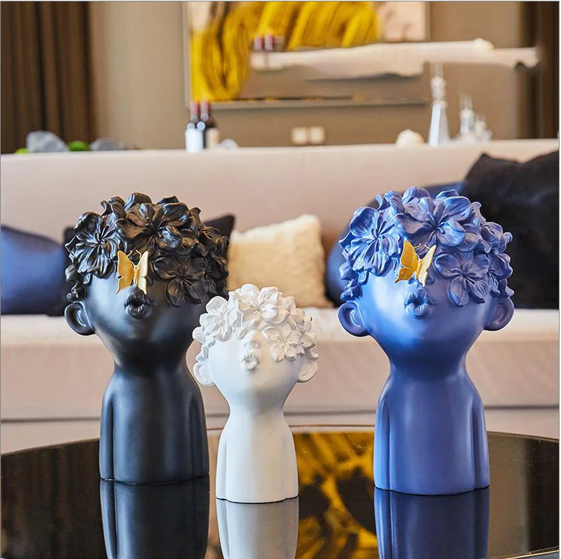 

Nordic Minimalist Resin Figurines Cute Butterfly Boy Sculpture Home Furnishing Decoration Crafts Coffee Bar Livingroom Ornaments