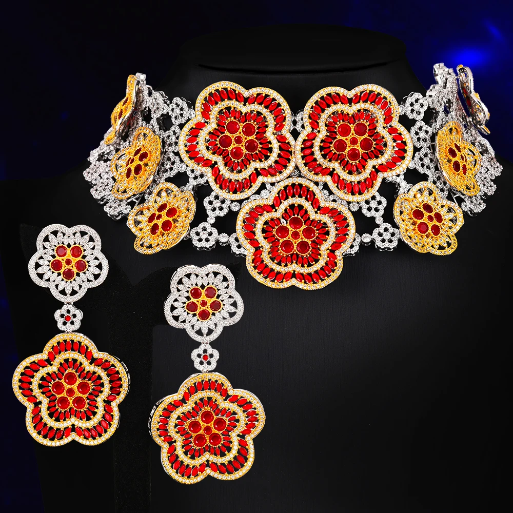 

Комплект из колье и серёг, с цветами