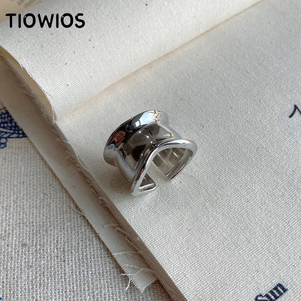 

TIOWIOS 2021 New Personal Design Woman Korea 925 Sterling Silver Geometric Minimalist Design Sense Wide Irregular Ring