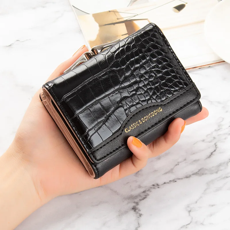 

PU Leather Women's Wallet Female Short Retro Three-fold Folding Student Version Simple Multi-card Crocodile Pattern Coin Purse