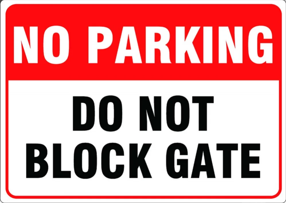 

Vintage Wall Poster Metal Plates Tin Sign No Parking Signs Outdoor Decoration Posters on the Wall Decor for Kitchen Gamer Room