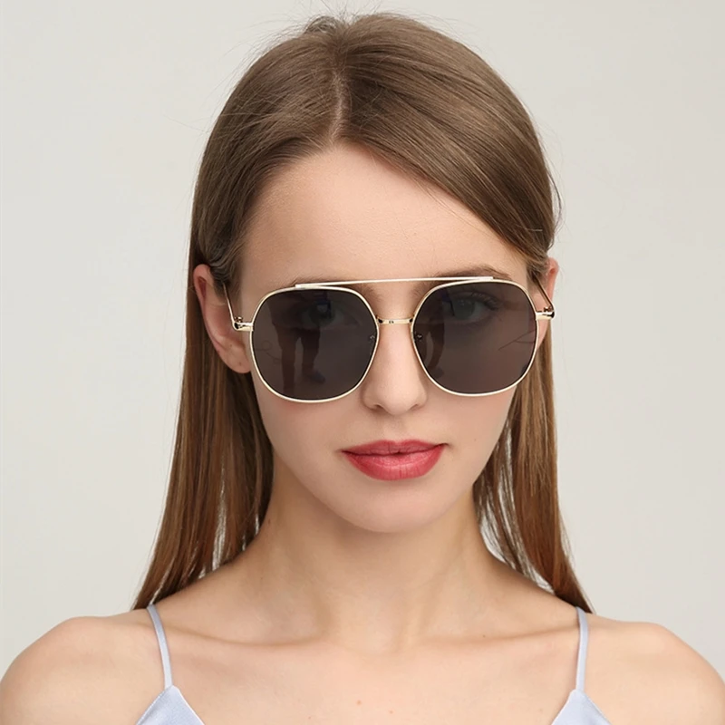 Зеркальные металлические солнцезащитные очки Женские винтажные брендовые