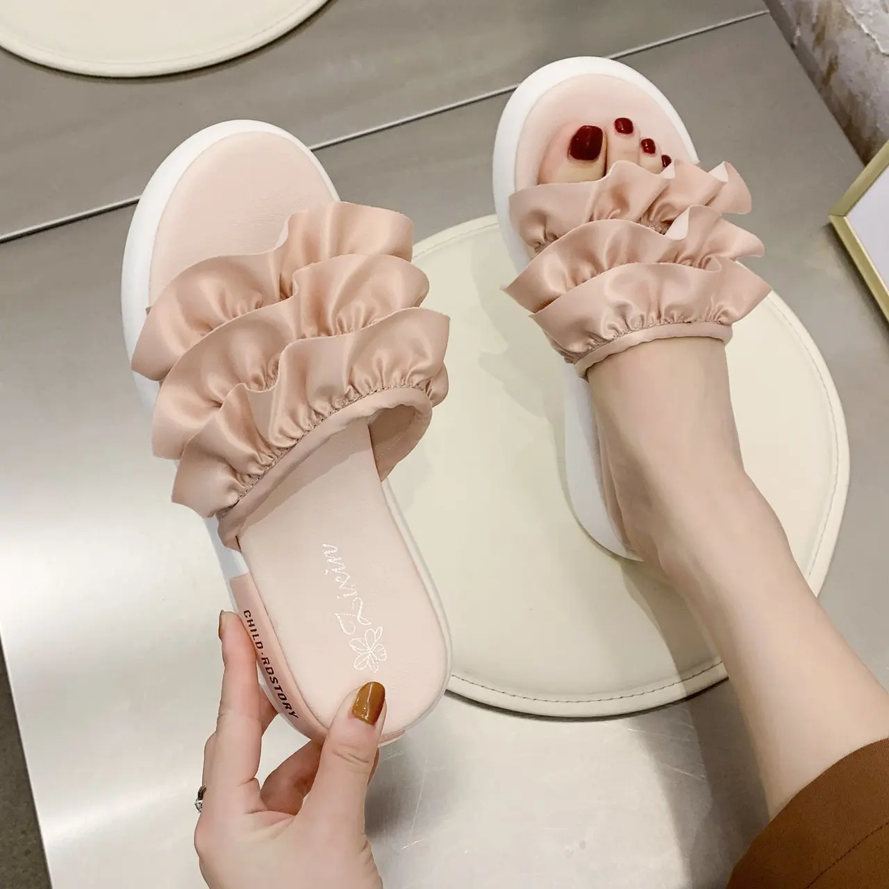 

Shoes Woman 2021 Slippers Soft Luxury Slides Pantofle Lady Platform Comfort Designer New Massage Summer Flat Girl Rome PU