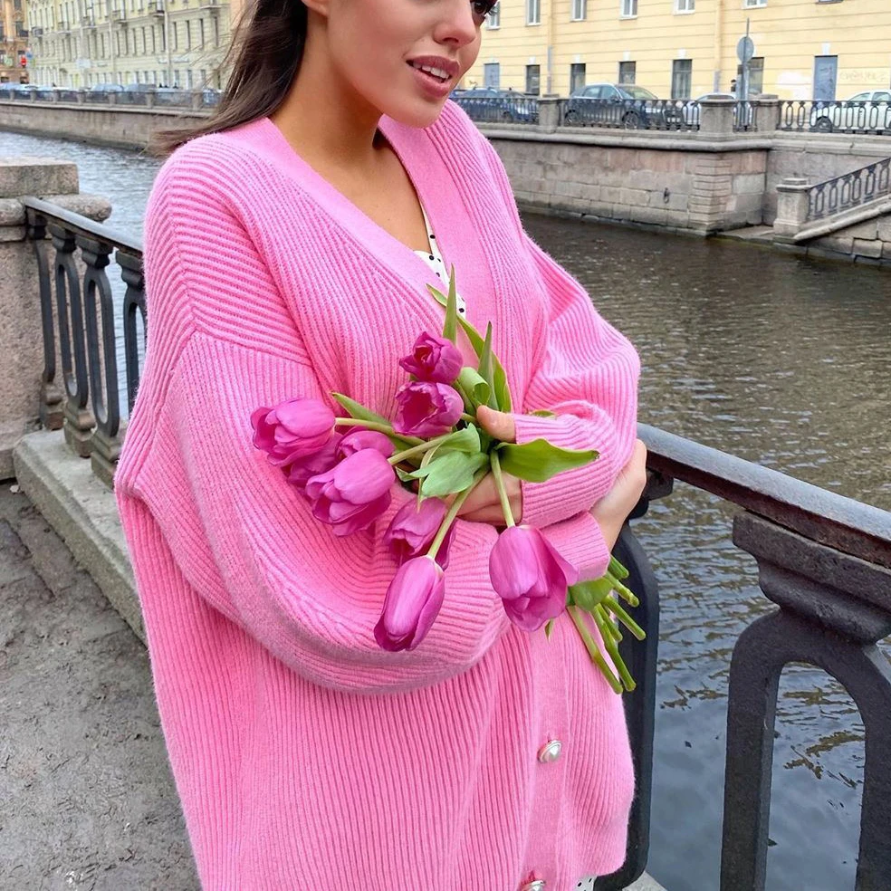 

Женский трикотажный однобортный Кардиган-оверсайз с воротником