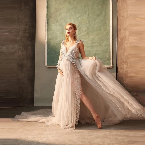

Luxury 3D Handmade Flowers Lace Appliques Pregnancy Women Robes Deep V-Neck A-Line Maternity & Non-maternity Shoots Tulle Dress