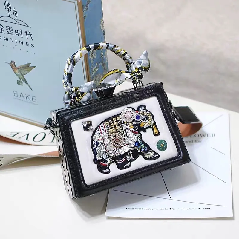 Широкая сумка через плечо 2020 новая портативная маленькая &quotбокс&quot модная