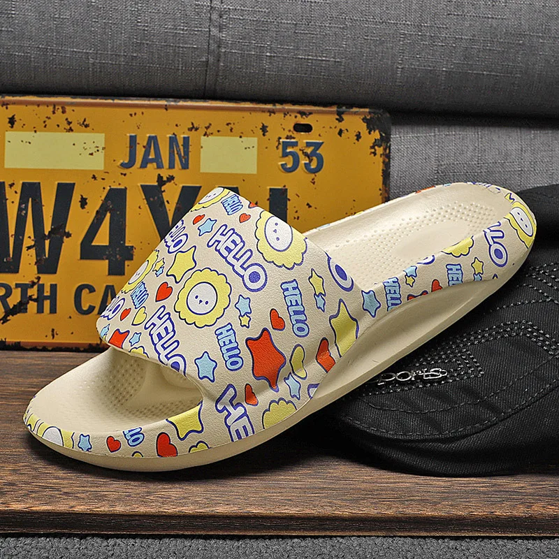 

2021 summer new coconut grandpa couple sandals and slippers EVA stepping on shit feeling at home lightweight flip-flop men