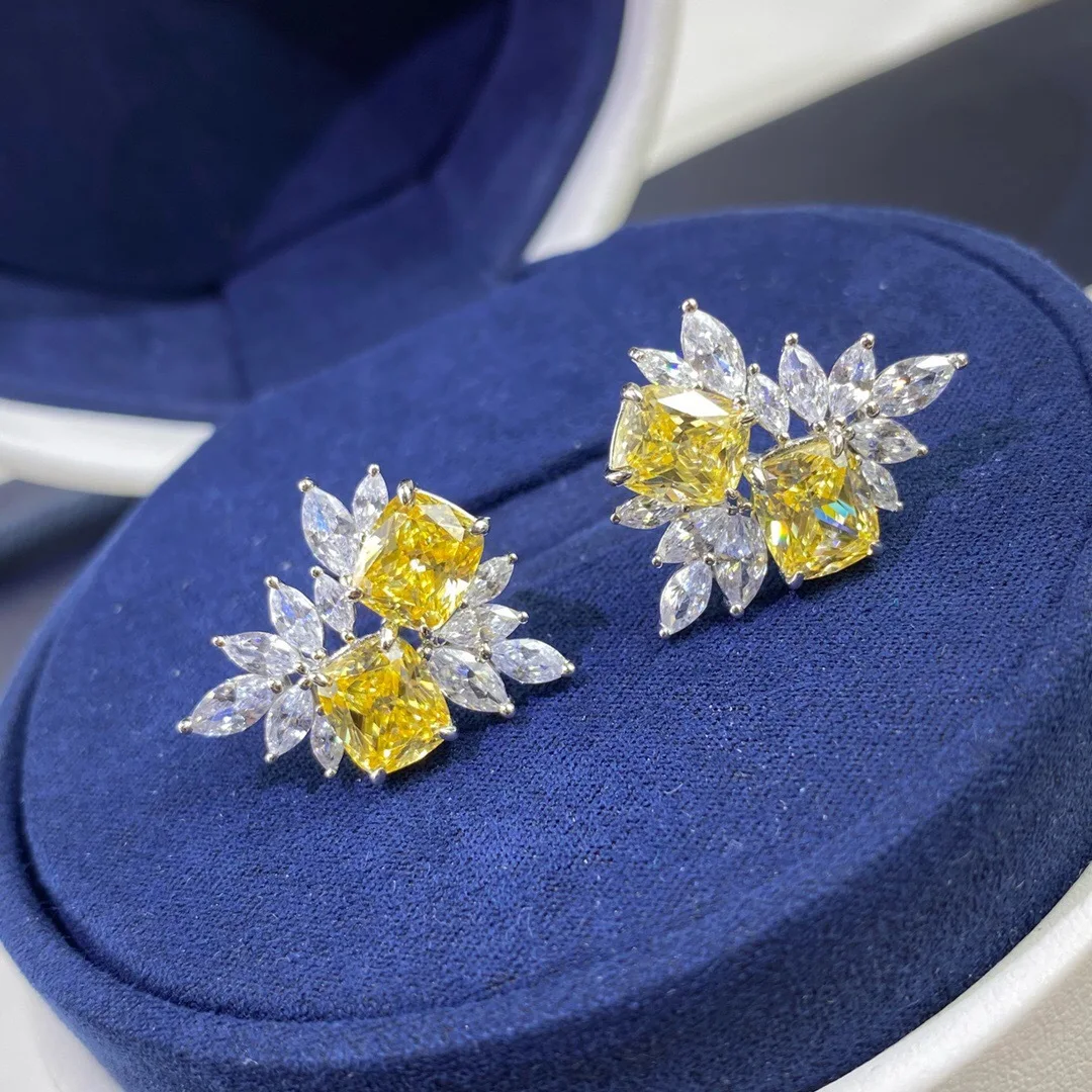 

Серьги-гвоздики из серебра 100% пробы, с муассанитом, Цитрином
