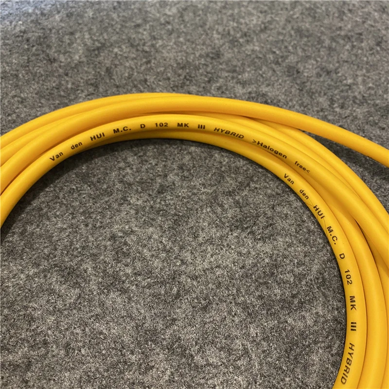 

Van Den Hul D102 MKIII Hybrid RCA Audio Interconnect Cable