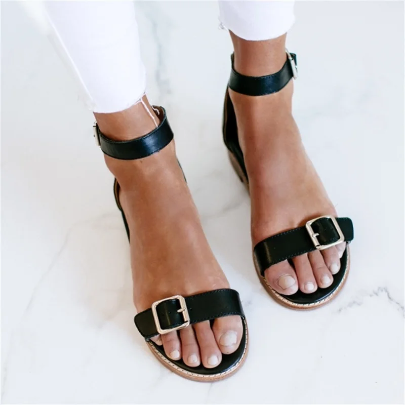 

Women Summer Shoes 2021 New Lightweight Fashion Stripe Sandals Black Retro Flat Sandals Ankle Strap Metal Buckle Ladies Sandals