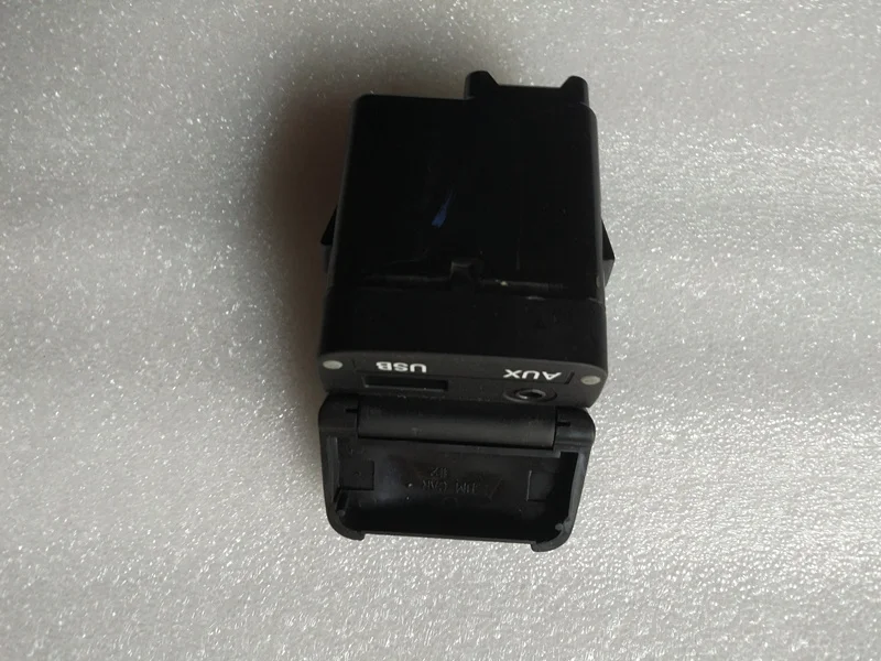 Для hyundai Santafe IX45 AUX USB розетка в сборе базовый блок 961212W500 96121 2W500|Переключатели и