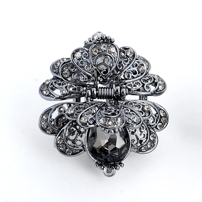 

European and American large gun black ladies 4×4.5cm alloy grip clip retro hollow luxury personality all-match pan hair N4