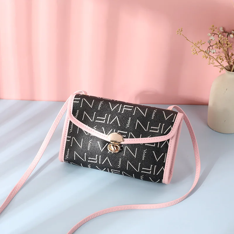 

2021 New Fresh Color Contrast Small Square Bag Fashion Versatile Buckle Women's Bag Letter Printed Single Shoulder Bag