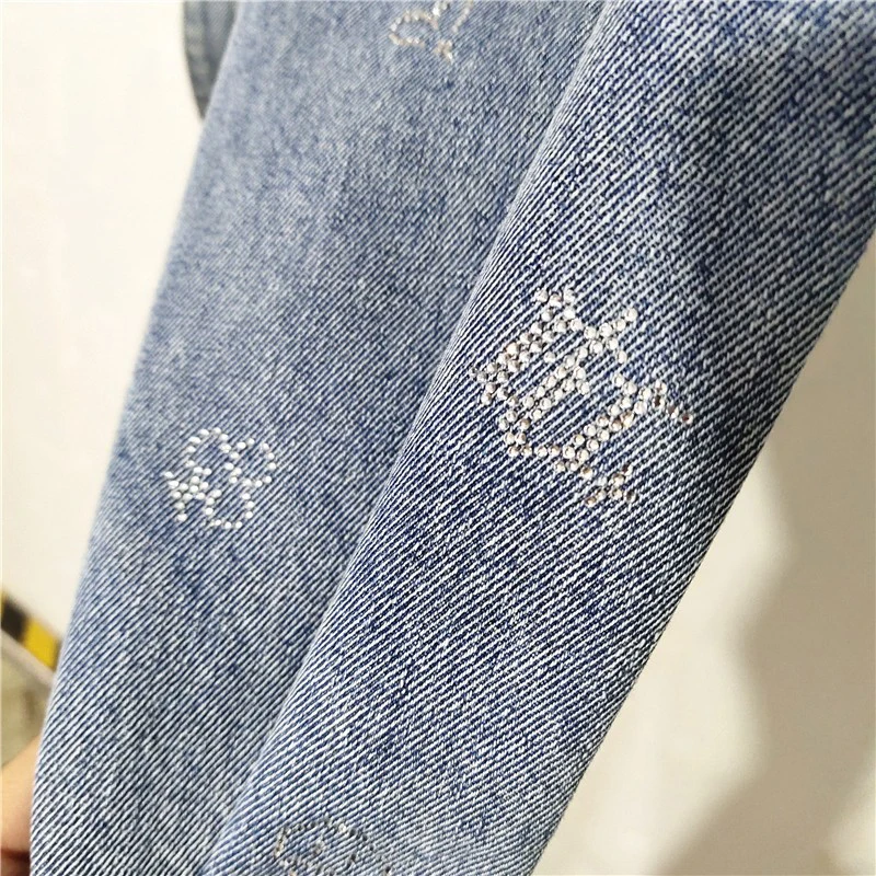 

SHENGPALAE Chic Flash Letter Hot Drill Jeans Women's Spring 2021high Waist Slim Wide Leg Pants Irregular Strap Denim Pants 5B604