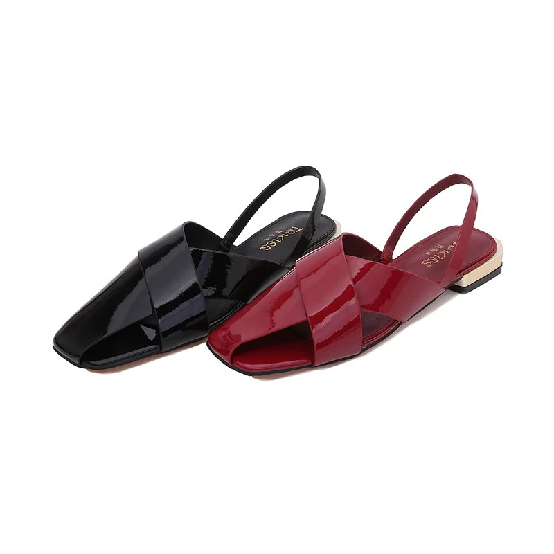 

2021 Summer New Cross Strap Sandals Women's Low Heel Fashion Large Women's Shoes