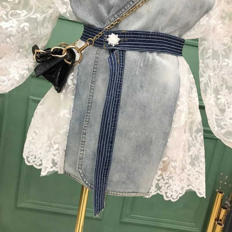 Женская джинсовая куртка с длинным рукавом свободная отложным воротником и