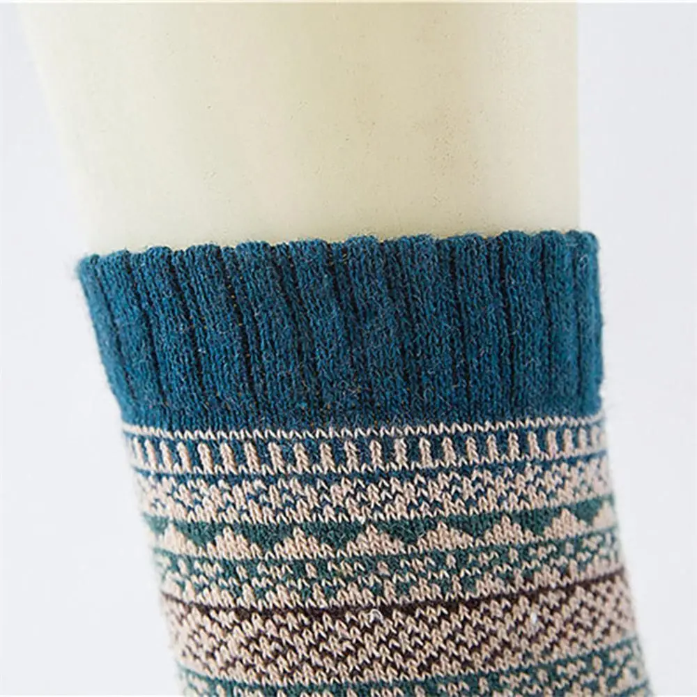 

1pair New Retro Clan style Bohemia Men's Thicken Cotton Middle Tube Long Socks Trend Street Casual Personality