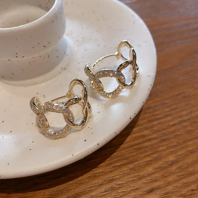 

Простые Модные циркониевые серьги-кольца Huggie для женщин винтажные маленькие серьги золотого цвета женские панк хип-хоп ювелирные изделия д...