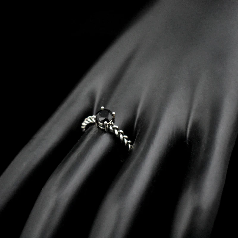 LYNNE ювелирные изделия Модные античные посеребренные твист Плетение Черный