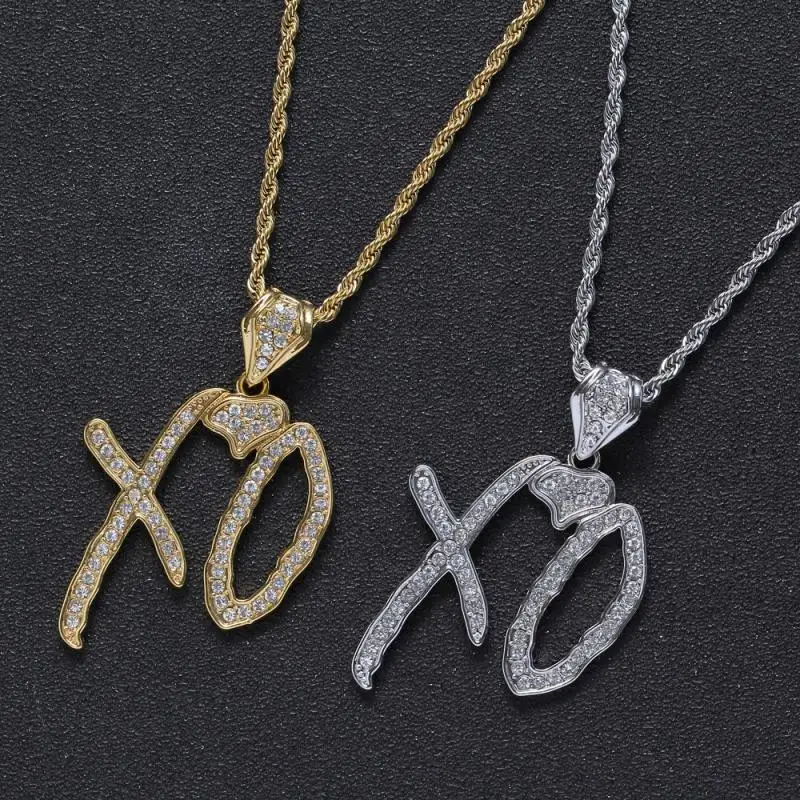 Exquisite Fashion Hip Hop Rock Ice Out Letter Xo Cubic Zirconia Pendant Necklace for Men Cool Rock Party Jewelry