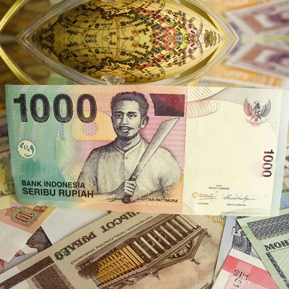 52 шт. заметок из 28 стран UNC набор реальных оригинальных банкнот (истекло не