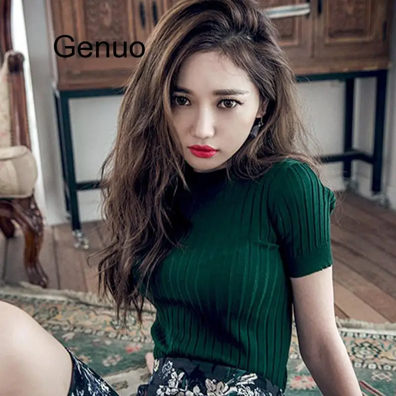 

Женская трикотажная футболка с круглым вырезом и коротким рукавом