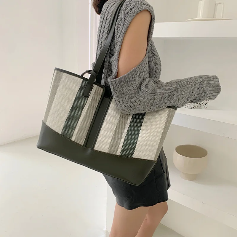 

Women's large-capacity commuter striped all-match one-shoulder handbag New trendy fashion tote bag shopping bag