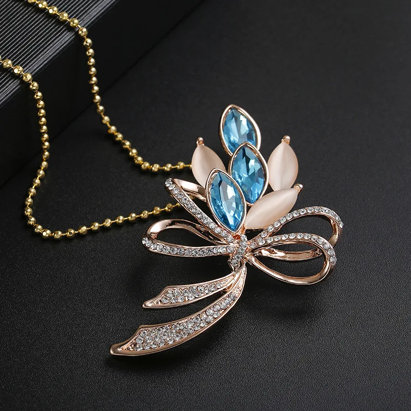 

JUJIE Classic Exquisite Crystal Flower Brooches For Women Clothing Lapel Brooch Pins Bowknot Fashion Jewelry broches Man