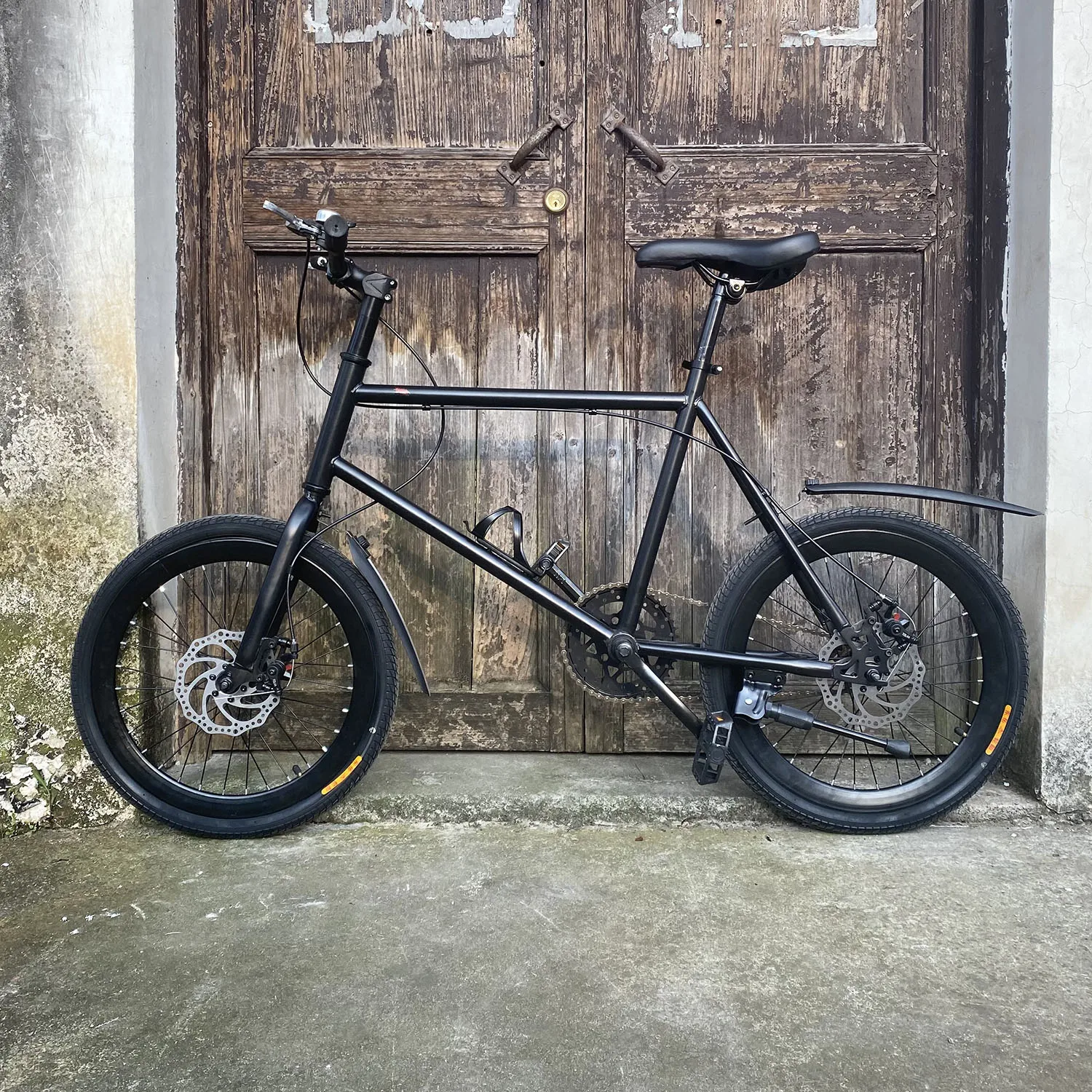 Велосипед 20 дюймов Односкоростной фиксатор велосипед с двойным тормозом Dsic рама