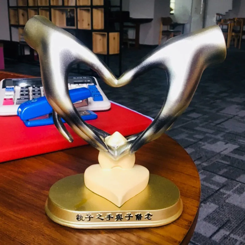 Распродажа ручная статуэтка в форме сердца Художественная Скульптура ремесло